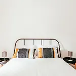 7rooms By Gt House Apartment